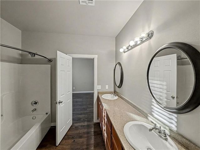 862 Oakwood Lane, Centerton, AR 72719
