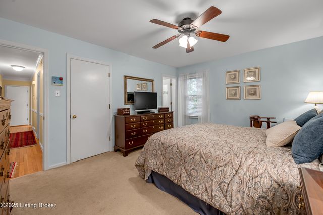 3433 Lansdowne Dr, Lexington, KY 40517