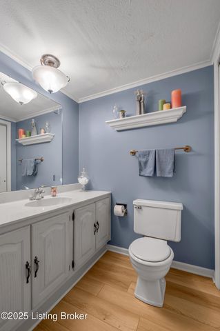 3433 Lansdowne Dr, Lexington, KY 40517