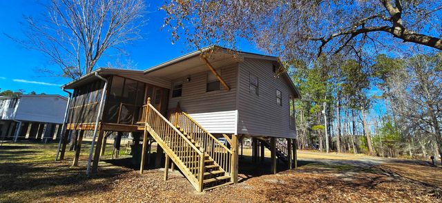 415 Locust Tree Ct., Gresham, SC 29546