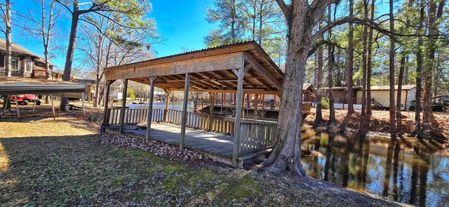 415 Locust Tree Ct., Gresham, SC 29546