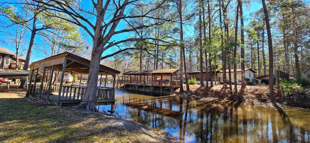 415 Locust Tree Ct., Gresham, SC 29546