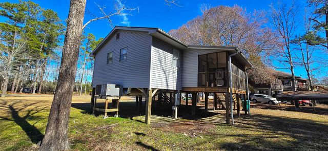 415 Locust Tree Ct., Gresham, SC 29546