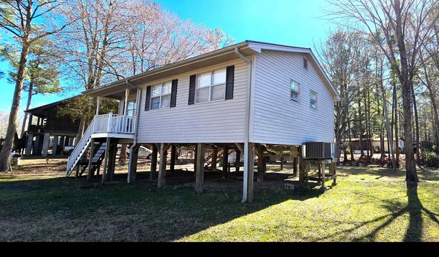 415 Locust Tree Ct., Gresham, SC 29546