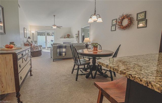 2873 Hyde Place Circle, Winston-salem, NC 27103