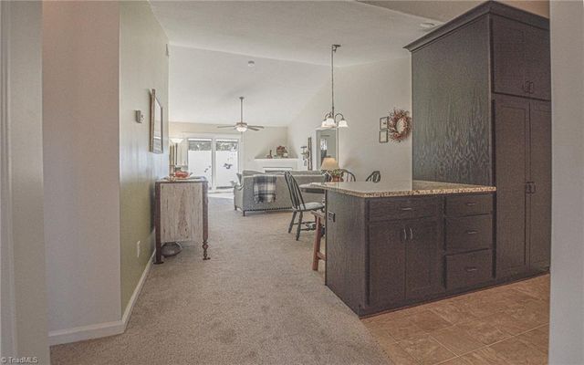 2873 Hyde Place Circle, Winston-salem, NC 27103