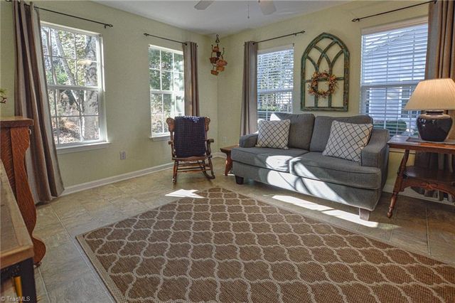 2873 Hyde Place Circle, Winston-salem, NC 27103