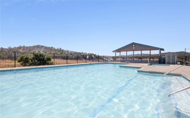 3105 E Beach Circle, Bradley, CA 93426