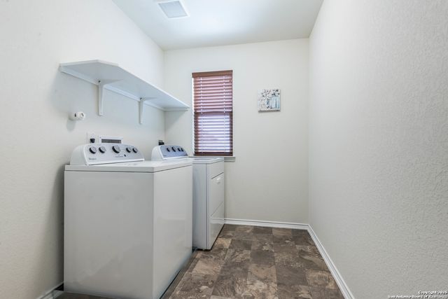 1402 Bluejay Court, San Antonio, TX 78245