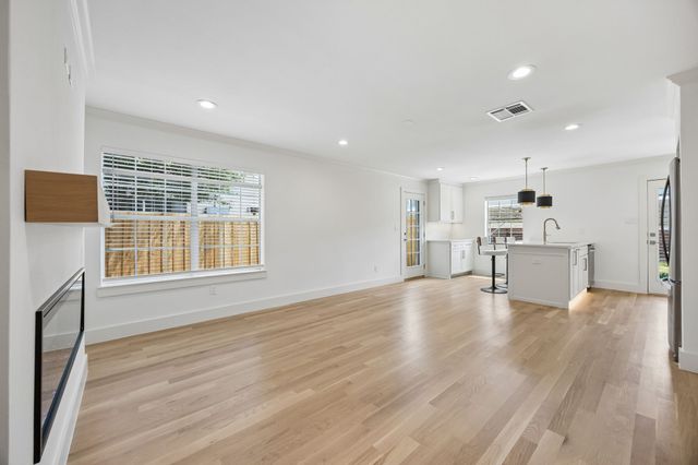 4729 Bradford Drive 4729A, Dallas, TX 75219