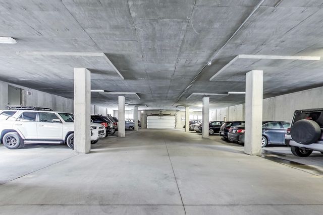 2111 W Churchill Street 105, Chicago, IL 60647