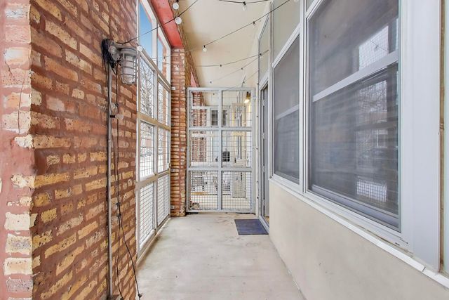 2111 W Churchill Street 105, Chicago, IL 60647