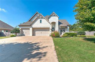 3165 N Night Heron Drive, Fayetteville, AR 72704