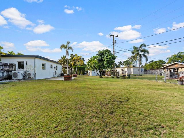 29100 Kentucky Rd, Homestead, FL 33033