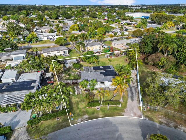 29100 Kentucky Rd, Homestead, FL 33033