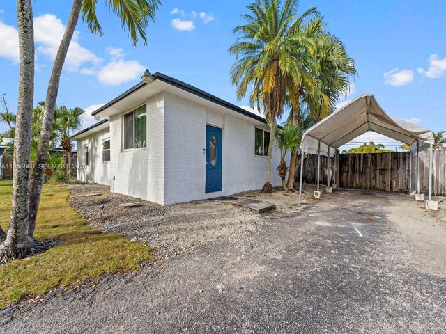 29100 Kentucky Rd, Homestead, FL 33033