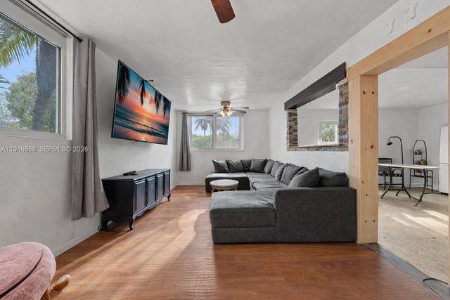 29100 Kentucky Rd, Homestead, FL 33033