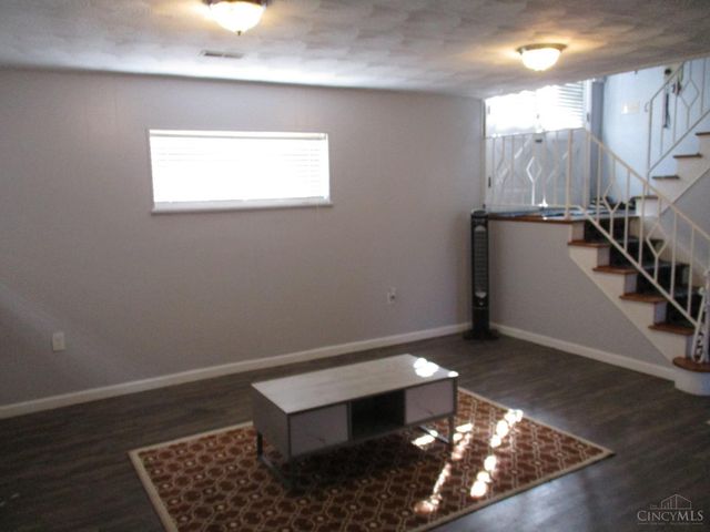 3578 Fieldcrest Drive, Cincinnati, OH 45211