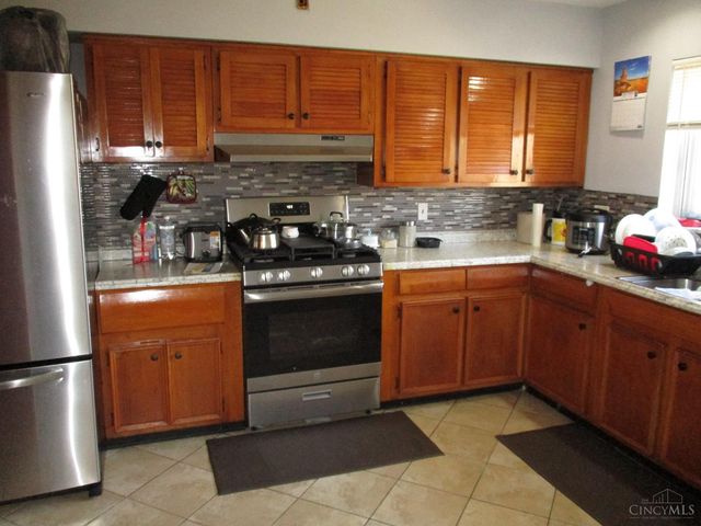 3578 Fieldcrest Drive, Cincinnati, OH 45211