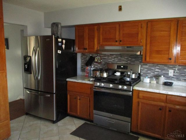 3578 Fieldcrest Drive, Cincinnati, OH 45211