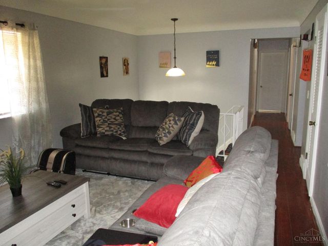 3578 Fieldcrest Drive, Cincinnati, OH 45211