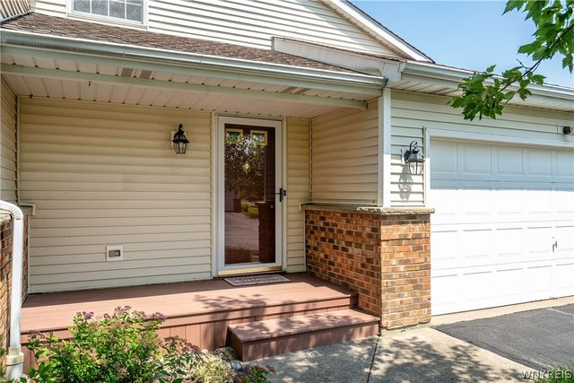 64 Hastings Drive, Orchard Park, NY 14217