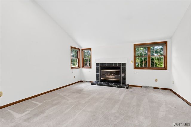 64 Hastings Drive, Orchard Park, NY 14217
