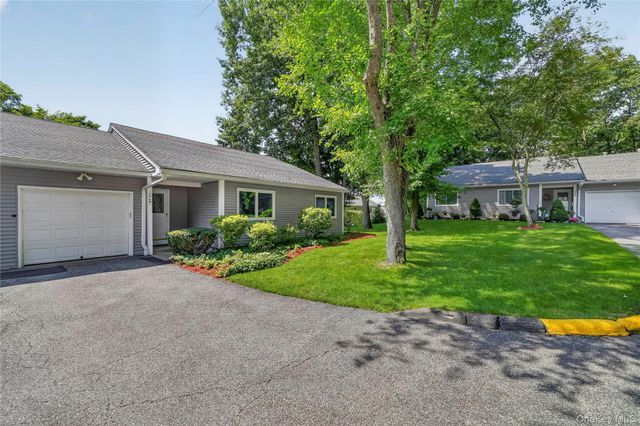 196 Long Hill Drive B, Yorktown Heights, NY 10598