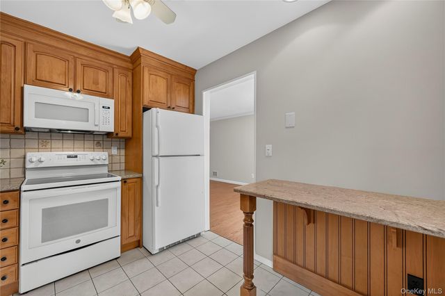 196 Long Hill Drive B, Yorktown Heights, NY 10598