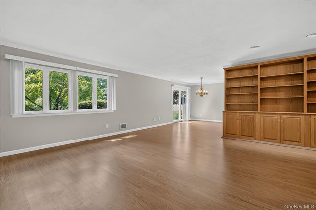 196 Long Hill Drive B, Yorktown Heights, NY 10598