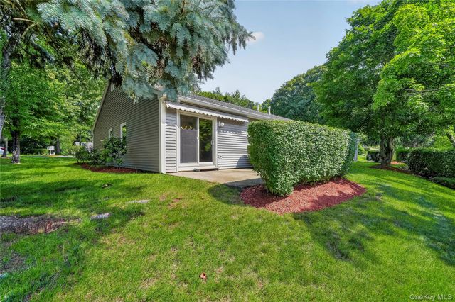 196 Long Hill Drive B, Yorktown Heights, NY 10598