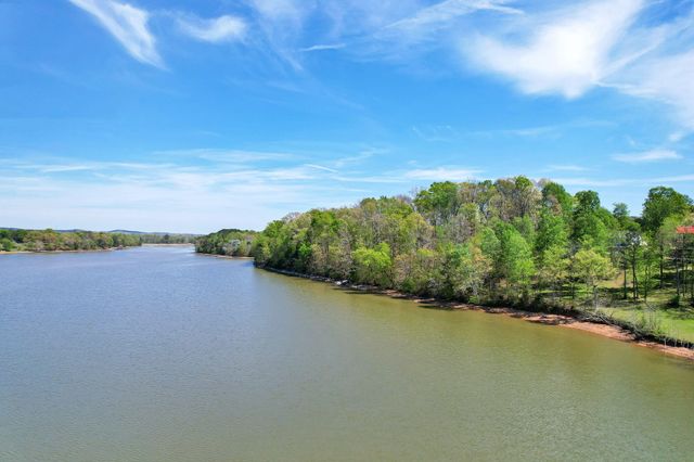 691 Lakehaven Circle, Decatur, TN 37322