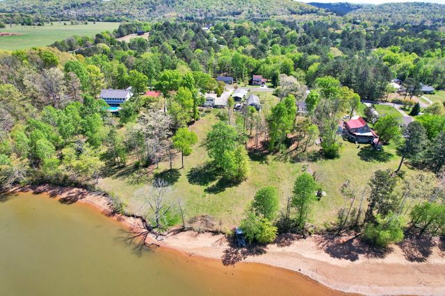 691 Lakehaven Circle, Decatur, TN 37322