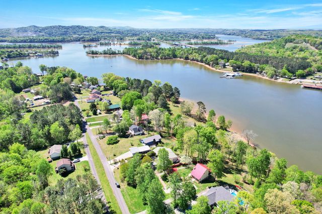 691 Lakehaven Circle, Decatur, TN 37322