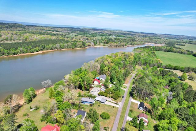 691 Lakehaven Circle, Decatur, TN 37322