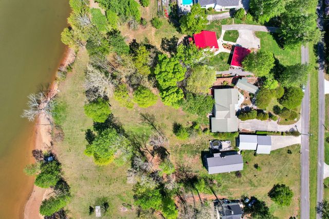 691 Lakehaven Circle, Decatur, TN 37322
