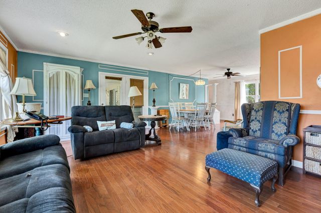 691 Lakehaven Circle, Decatur, TN 37322