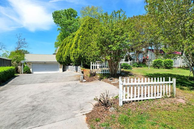 691 Lakehaven Circle, Decatur, TN 37322