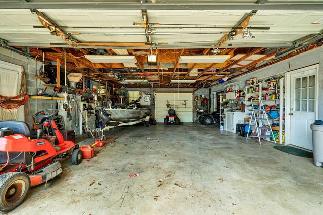 691 Lakehaven Circle, Decatur, TN 37322