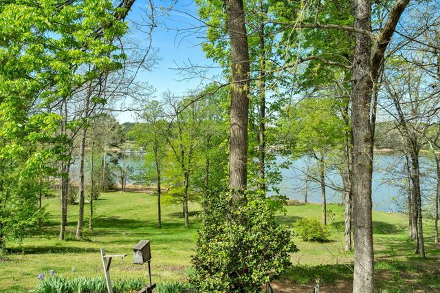 691 Lakehaven Circle, Decatur, TN 37322