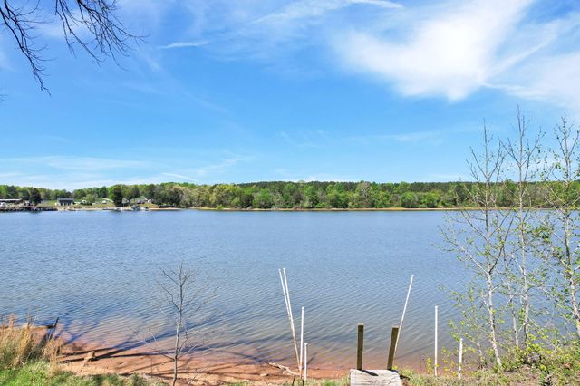691 Lakehaven Circle, Decatur, TN 37322