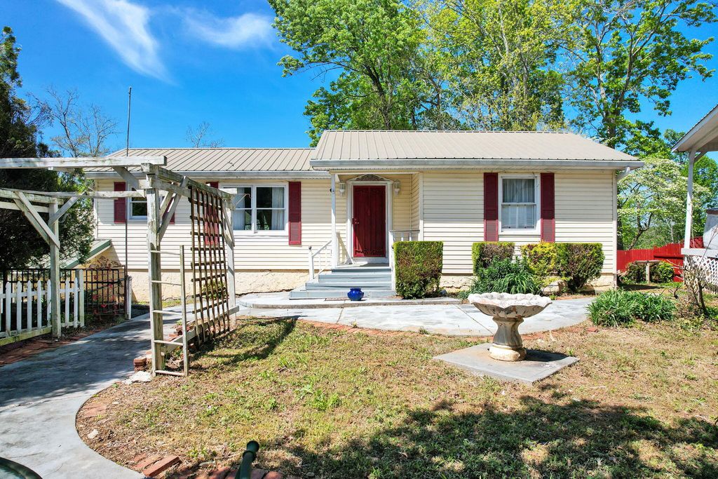 691 Lakehaven Circle, Decatur, TN 37322