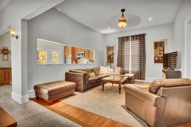 561 Culberson SW Street, Atlanta, GA 30310