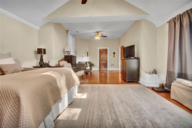 561 Culberson SW Street, Atlanta, GA 30310