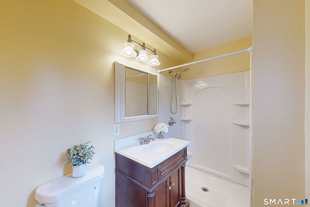 10 Monika Lane 10, Brookfield, CT 06804