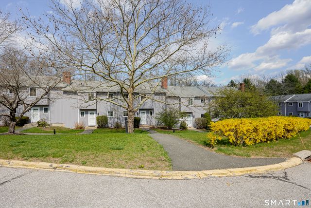 10 Monika Lane 10, Brookfield, CT 06804
