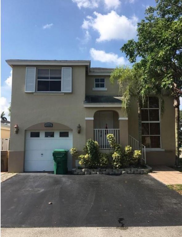 4350 SW 72nd Terrace SW, Davie, FL 33314