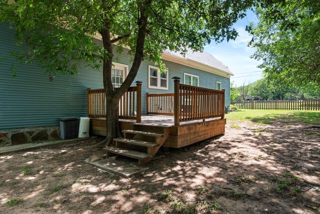 809 SW 5th Avenue, Mineral Wells, TX 76067