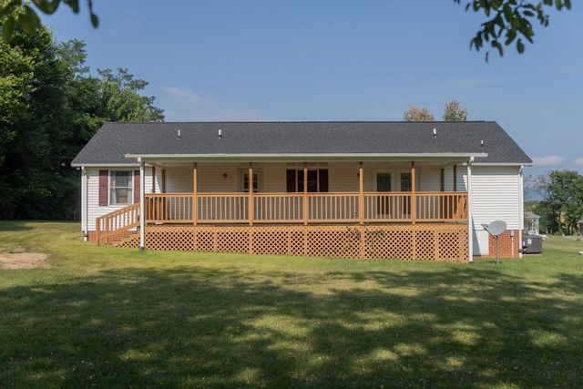 1529 GOODRICH RD, Stanley, VA 22851