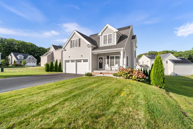 20 Pheasant Run Ct, Wrentham, MA 02093